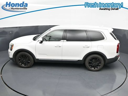 Used 2020 Kia Telluride LX AWD/4WD image 20