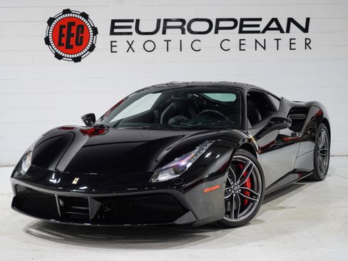 Used 2016 Ferrari 488 GTB RWD image 4