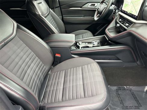 Used 2025 Ford Explorer ST-Line w/ ST-Line Street Pack image 27