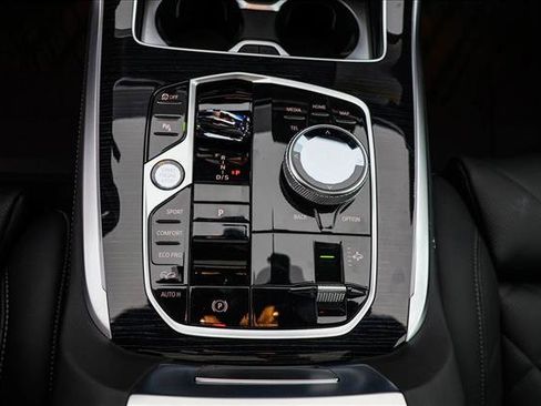 New 2026 BMW X7 xDrive40i image 18