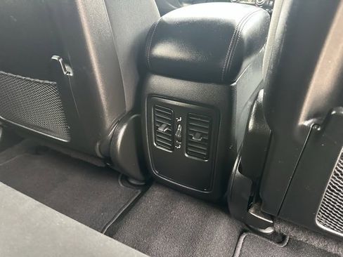 Used 2023 Dodge Durango GT image 20