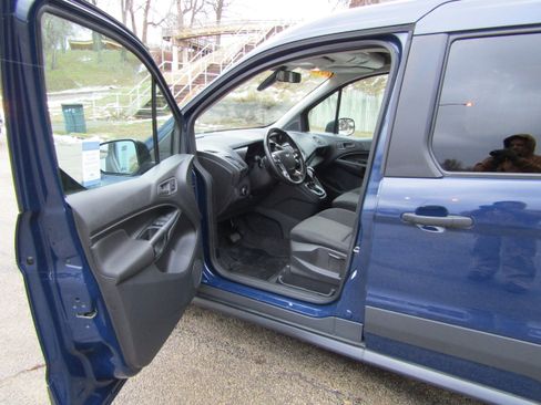 Used 2018 Ford Transit Connect XL image 9