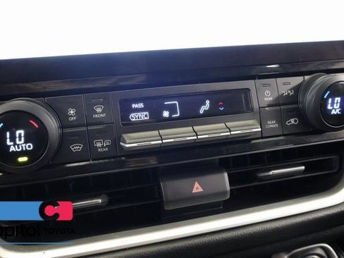 Certified 2024 Toyota Grand Highlander AWD image 24