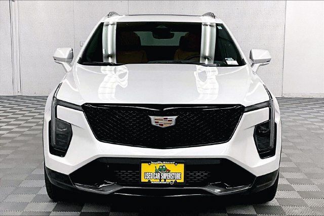 Used 2024 Cadillac XT4 Sport AWD/4WD image 4