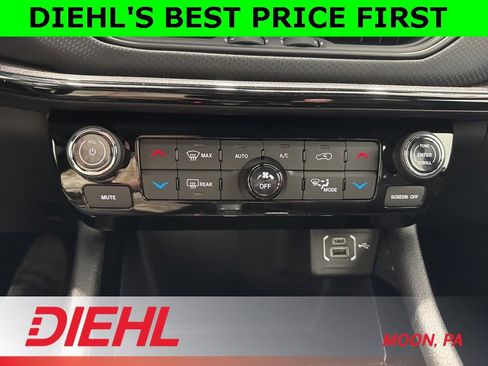 New 2026 Jeep Compass Limited image 30