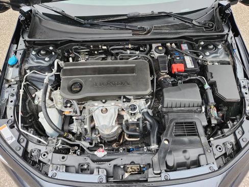 Used 2025 Honda Civic Sport image 24