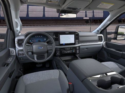 New 2026 Ford F250 XLT w/ XLT Premium Package AWD/4WD image 10