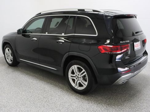 Used 2020 Mercedes-Benz GLB 250 4MATIC image 9