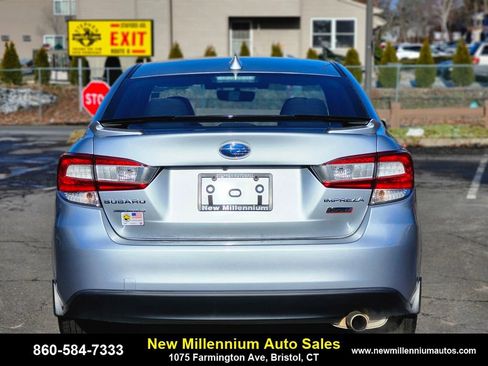 Used 2022 Subaru Impreza 2.0i Sport image 4