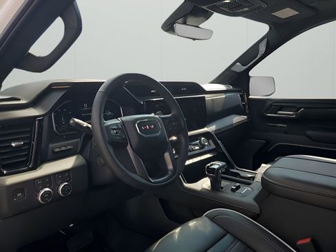 Used 2025 GMC Sierra 1500 AT4X image 29