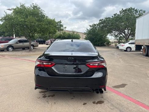 Used 2023 Toyota Camry SE w/ Convenience Package image 6