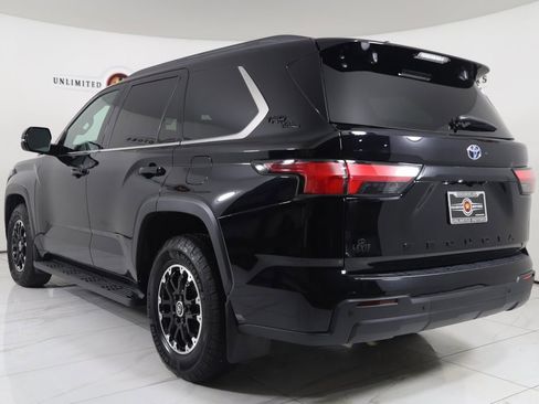 Used 2024 Toyota Sequoia Limited image 4