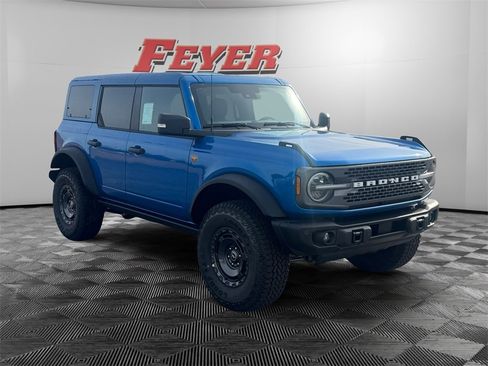 New 2025 Ford Bronco Badlands image 7