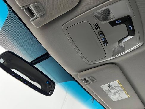 Used 2015 Toyota Sienna LE FWD image 29