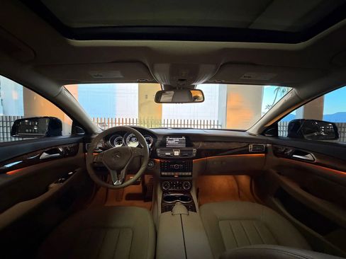 Used 2012 Mercedes-Benz CLS 550 image 22