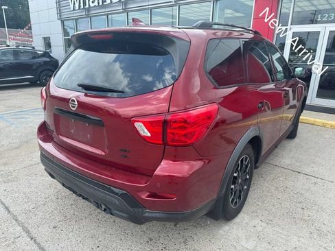 Used 2019 Nissan Pathfinder SL AWD/4WD image 2