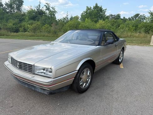 Used 1992 Cadillac Allante FWD image 1