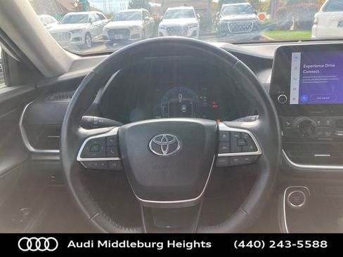 Used 2024 Toyota Grand Highlander XLE image 14