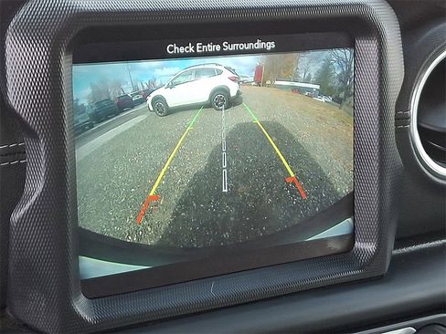 Used 2019 Jeep Wrangler Unlimited Sahara w/ Dual Top Group image 19