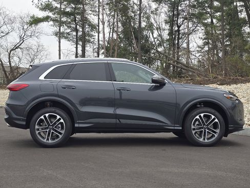 New 2026 Audi Q5 Premium image 24