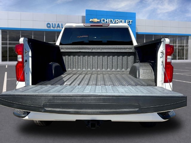 Certified 2022 Chevrolet Silverado 1500 RST w/ Safety Package RWD image 9