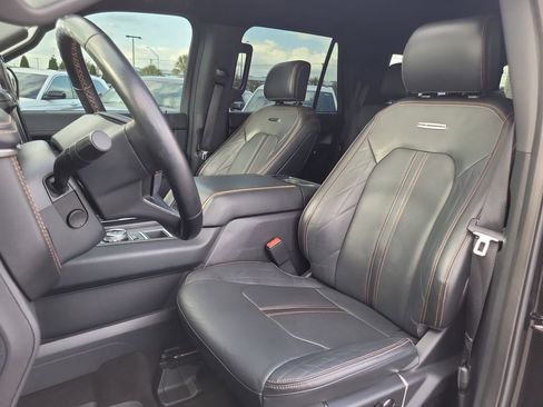 Used 2023 Ford Expedition Platinum image 19