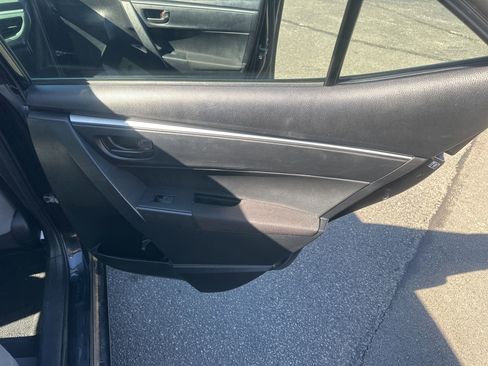 Used 2015 Toyota Corolla L image 18