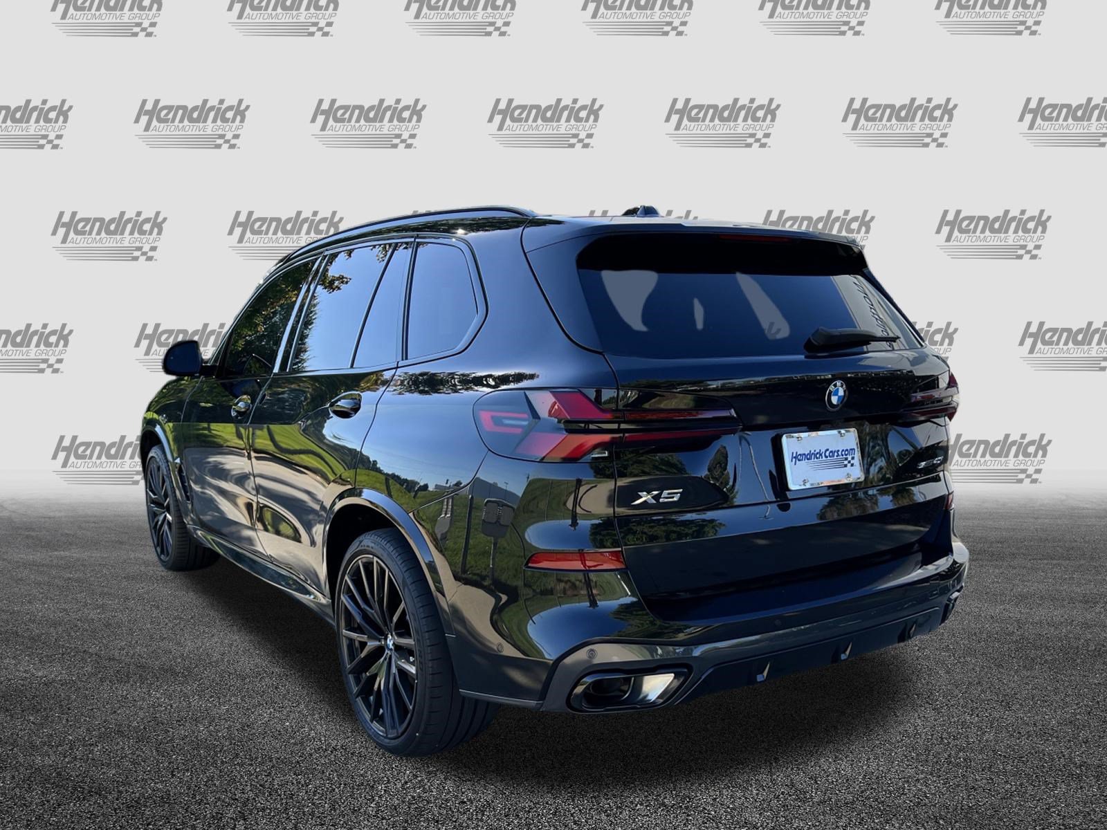 Used 2025 BMW X5 sDrive40i w/ Executive Package RWD image 7