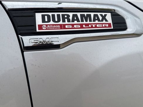 Used 2023 GMC Sierra 2500 Denali w/ Denali Ultimate Package image 16