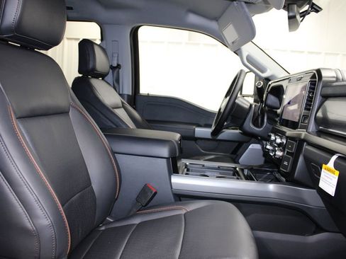 New 2026 Ford F250 Lariat w/ Black Appearance Package image 37