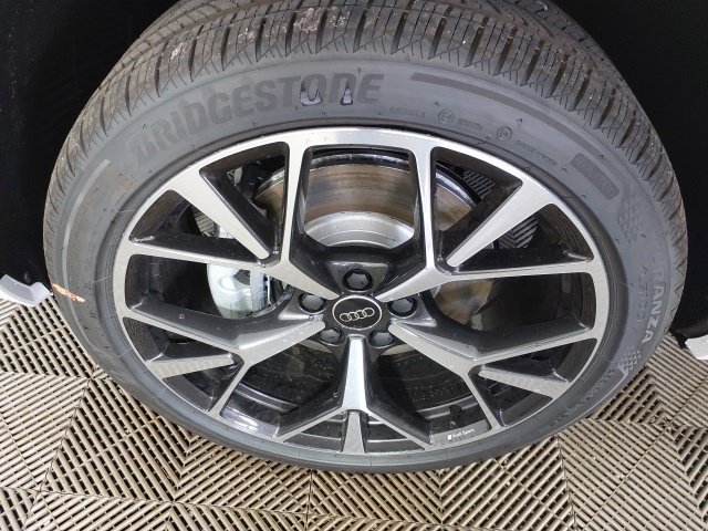 Used 2026 Audi Q3 quattro 2.0T AWD/4WD image 9