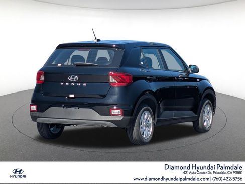 New 2026 Hyundai Venue SE FWD image 6