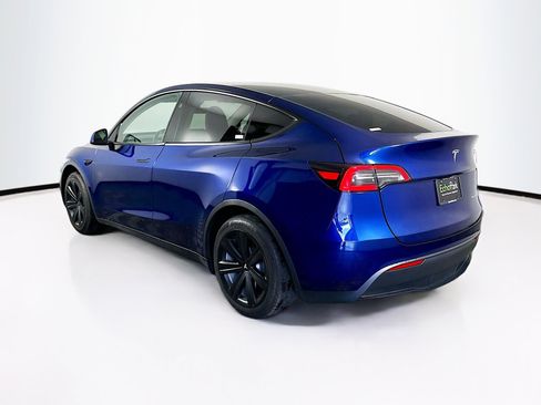 Used 2023 Tesla Model Y Long Range image 5