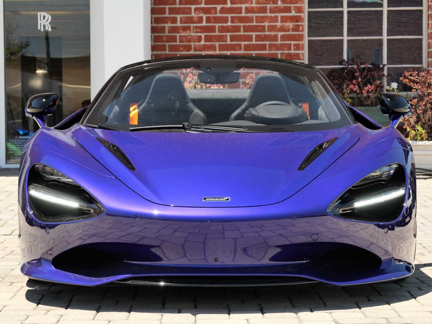 Used 2024 McLaren 750S Spider RWD image 2