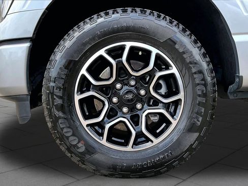 Used 2023 Ford F150 Lariat AWD/4WD image 11