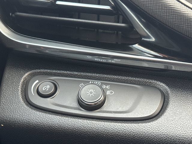 Used 2026 Buick Envista Sport Touring FWD image 30
