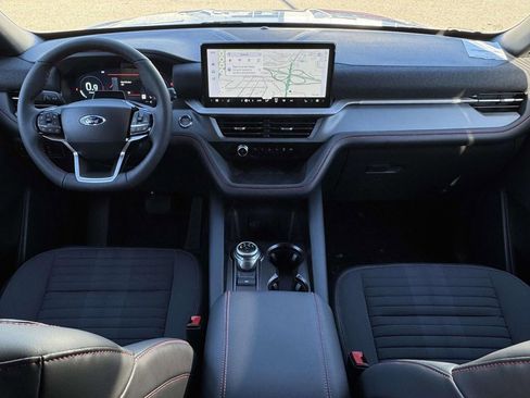 New 2026 Ford Explorer ST-Line w/ ST-Line Street Pack image 2