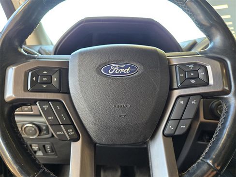 Used 2020 Ford Expedition Platinum image 32