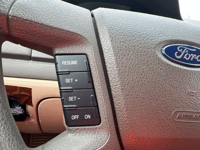 Used 2007 Ford Fusion SE FWD image 19
