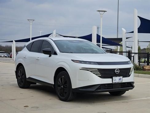 Used 2026 Nissan Murano SV image 2