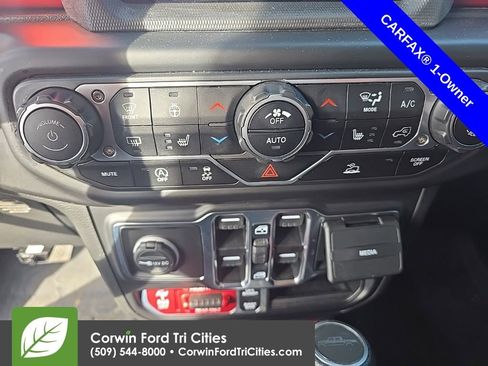 Used 2023 Jeep Gladiator Rubicon w/ LED Lighting Group image 16