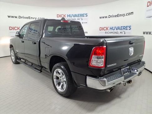 Used 2022 RAM 1500 Big Horn AWD/4WD image 4