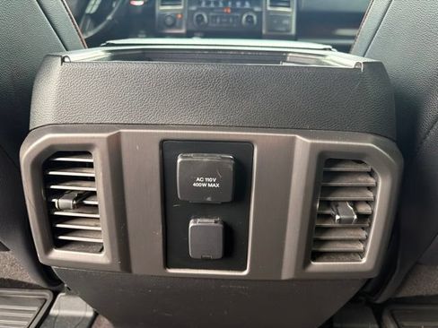Used 2017 Ford F150 Raptor w/ Equipment Group 802A Luxury AWD/4WD image 19