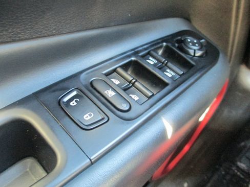 Used 2021 Jeep Renegade Trailhawk w/ Sun & Sound Group image 22