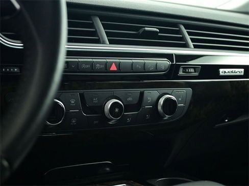 Used 2017 Audi Q7 3.0T Premium Plus image 22