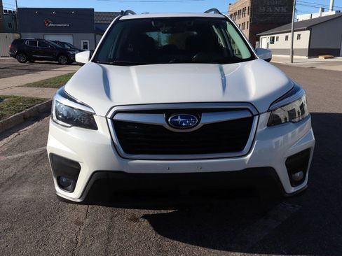 Used 2021 Subaru Forester Premium AWD/4WD image 12