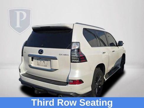 Used 2023 Lexus GX 460 Premium w/ Accessory Package AWD/4WD image 4