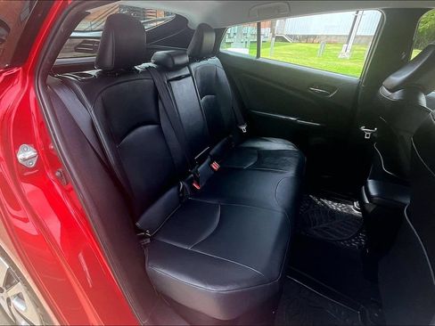 Used 2017 Toyota Prius Four FWD image 37