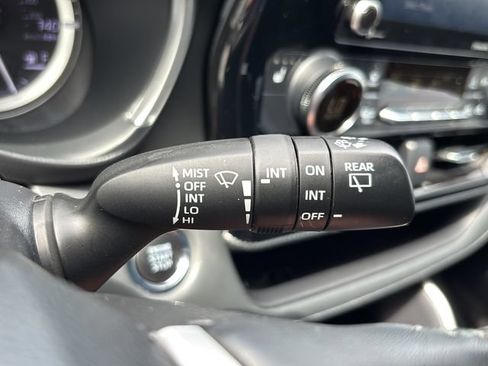 Used 2022 Toyota Highlander XSE FWD image 22