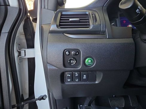 Used 2025 Honda Passport TrailSport image 18